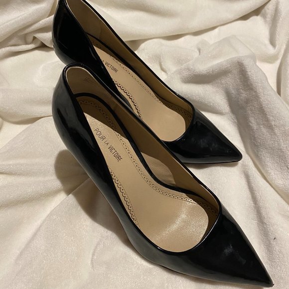 Pour La Victorie Black Patent Leather Pumps - sz 8 - Picture 1 of 6